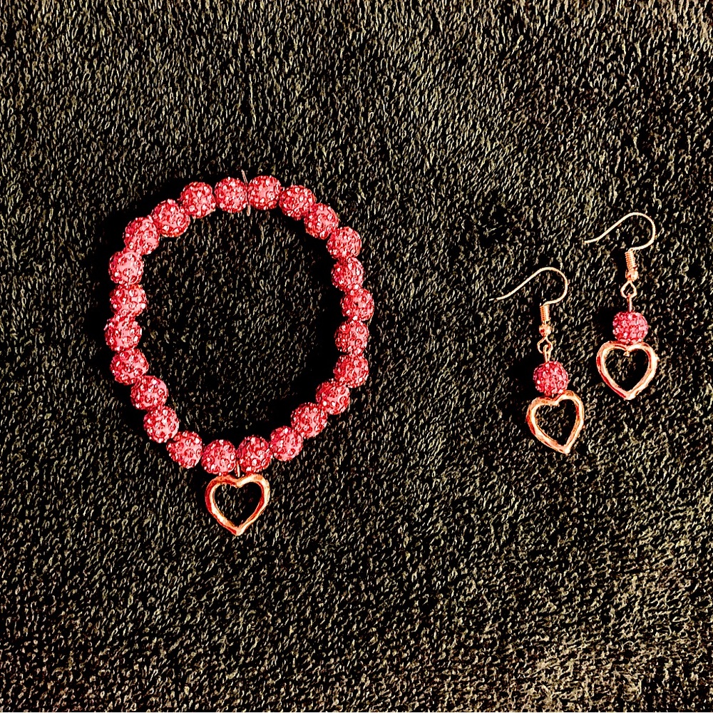 Handmade bracelet & earring set,pink crystals on each bead, heart charm